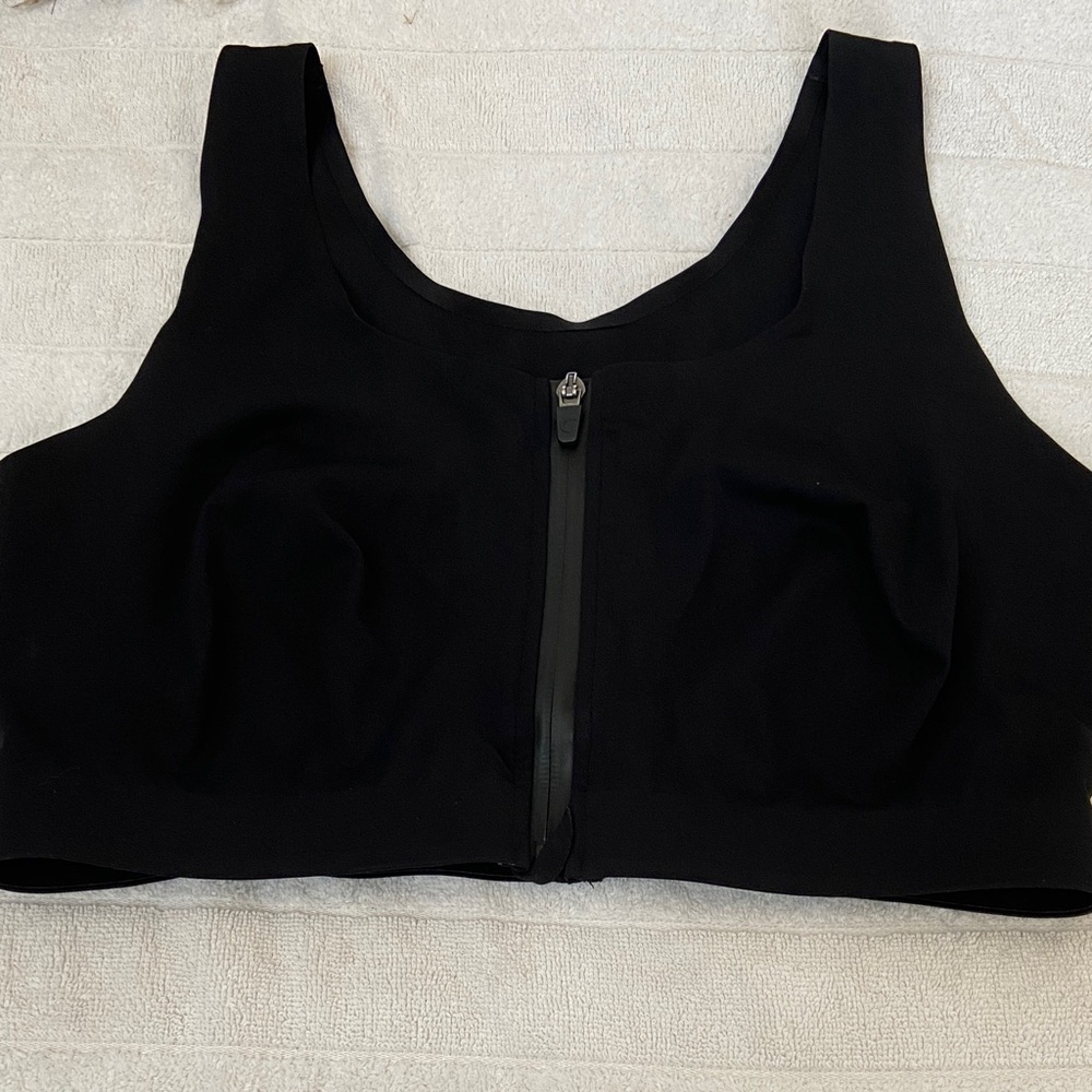 ZYIA Active Sports Bra Front Zip Black​​